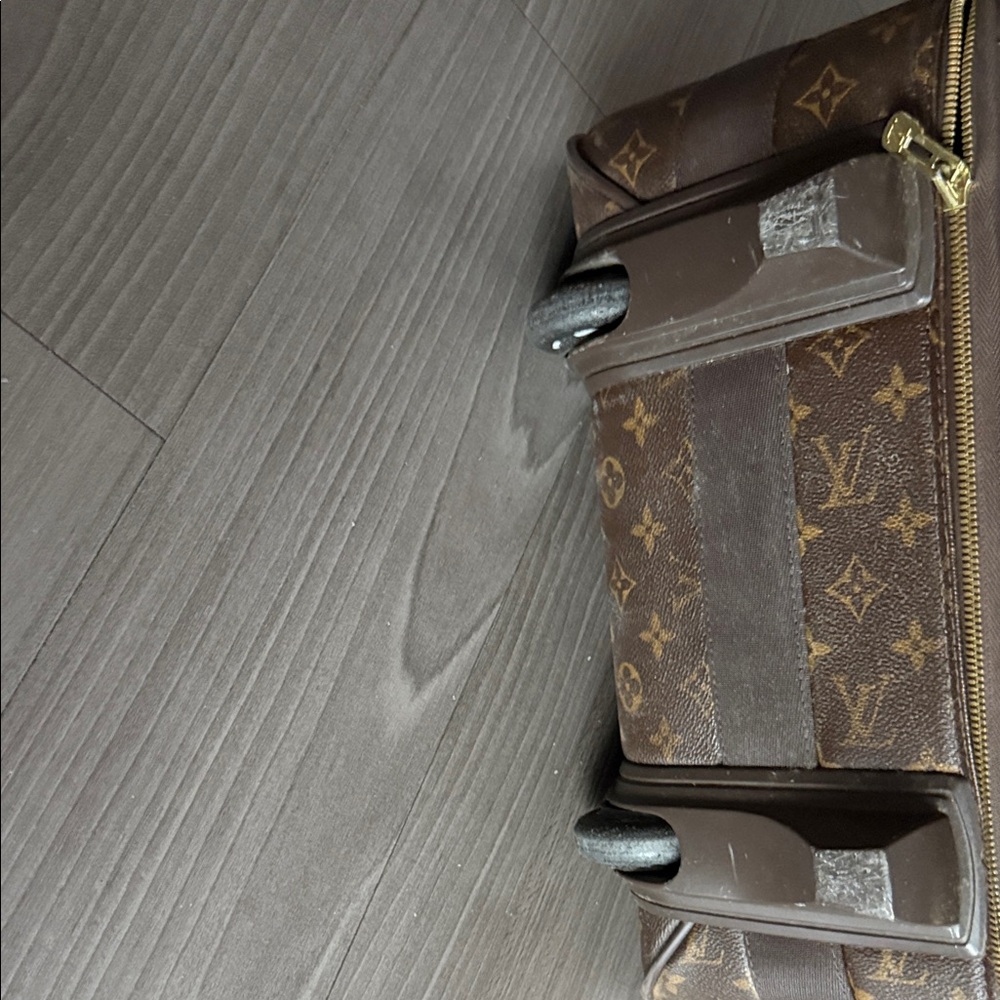 Louis Vuitton Dark Brown Monogram Travel Bag - Picture 3 of 4
